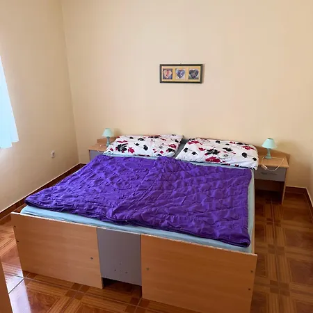 Oliva Camping Vir